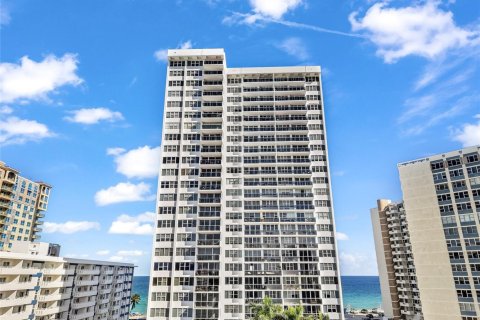 Copropriété à vendre à Hallandale Beach, Floride: 1 chambre, 78.97 m2 № 2261860 - photo 9