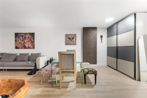 Copropriété à vendre à Hallandale Beach, Floride: 1 chambre, 78.97 m2 № 2261860 - photo 12