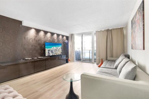 Copropriété à vendre à Hallandale Beach, Floride: 1 chambre, 78.97 m2 № 2261860 - photo 15