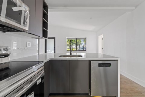 Villa ou maison à vendre à West Park, Floride: 4 chambres, 94.85 m2 № 1994684 - photo 6