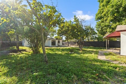 Villa ou maison à vendre à West Park, Floride: 4 chambres, 94.85 m2 № 1994684 - photo 24