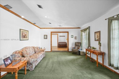 Купить виллу или дом в Хомстед, Флорида 4 спальни, 279.54м2, № 2047838 - фото 29