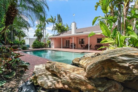 Купить виллу или дом в Хомстед, Флорида 4 спальни, 279.54м2, № 2047838 - фото 7