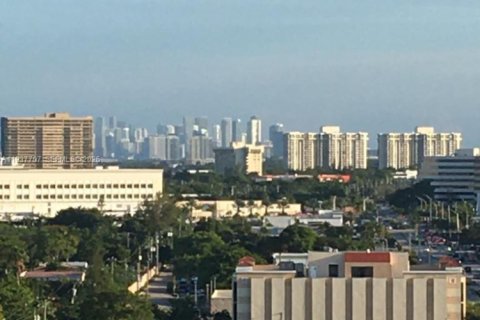 Снять в аренду кондоминиум в Норт-Майами, Флорида 2 спальни, 99.41м2, № 2004920 - фото 29