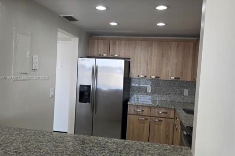 Снять в аренду кондоминиум в Норт-Майами, Флорида 2 спальни, 99.41м2, № 2004920 - фото 10