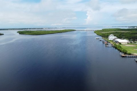 Terreno en venta en Punta Gorda, Florida № 1901608 - foto 13