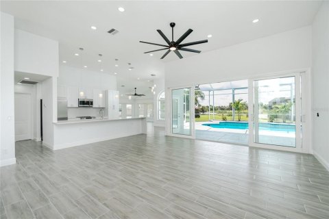 Casa en venta en Punta Gorda, Florida, 3 dormitorios, 214.23 m2 № 1869793 - foto 14