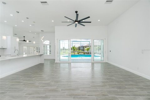 Casa en venta en Punta Gorda, Florida, 3 dormitorios, 214.23 m2 № 1869793 - foto 15