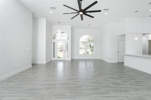Casa en venta en Punta Gorda, Florida, 3 dormitorios, 214.23 m2 № 1869793 - foto 10