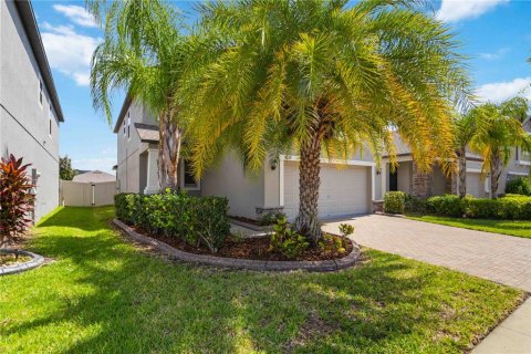 House in BELMONT in Ruskin, Florida 4 bedrooms, 265.61 sq.m. № 1827632 - photo 2