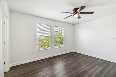 House in BELMONT in Ruskin, Florida 4 bedrooms, 265.61 sq.m. № 1827632 - photo 28