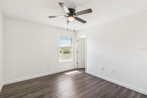 House in BELMONT in Ruskin, Florida 4 bedrooms, 265.61 sq.m. № 1827632 - photo 30