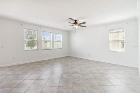 House in BELMONT in Ruskin, Florida 4 bedrooms, 265.61 sq.m. № 1827632 - photo 7