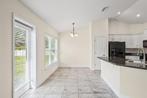 Casa en alquiler en Spring Hill, Florida, 3 dormitorios, 172.61 m2 № 1912367 - foto 20