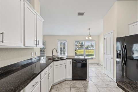 Casa en alquiler en Spring Hill, Florida, 3 dormitorios, 172.61 m2 № 1912367 - foto 14