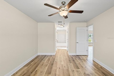Casa en alquiler en Spring Hill, Florida, 3 dormitorios, 172.61 m2 № 1912367 - foto 24