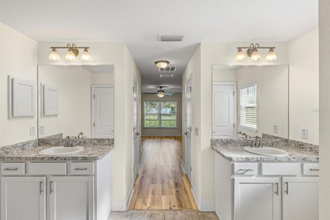 Casa en alquiler en Spring Hill, Florida, 3 dormitorios, 172.61 m2 № 1912367 - foto 25