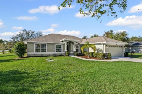 Casa en alquiler en Spring Hill, Florida, 3 dormitorios, 172.61 m2 № 1912367 - foto 3