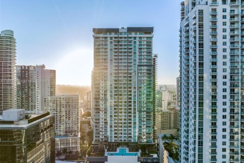 Кондоминиум с 1 спальней в Майами, Флорида № 2055181