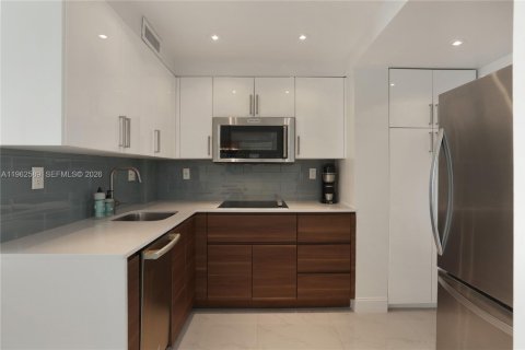 Купить кондоминиум в Майами-Бич, Флорида 2 спальни, 82.68м2, № 2023931 - фото 7