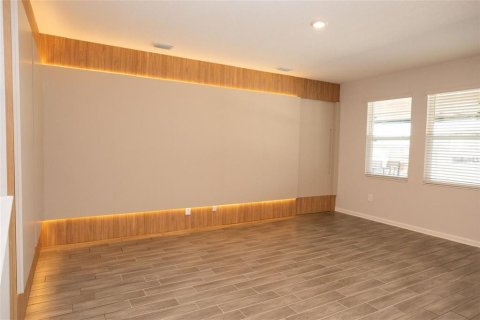 Casa en venta en Winter Garden, Florida, 5 dormitorios, 304.25 m2 № 1906381 - foto 6
