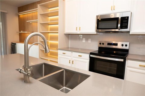 Casa en venta en Winter Garden, Florida, 5 dormitorios, 304.25 m2 № 1906381 - foto 15