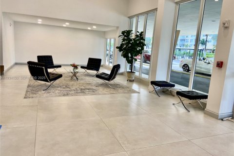 Снять в аренду кондоминиум в Санни-Айлс-Бич, Флорида 2 спальни, 141.68м2, № 1992425 - фото 17