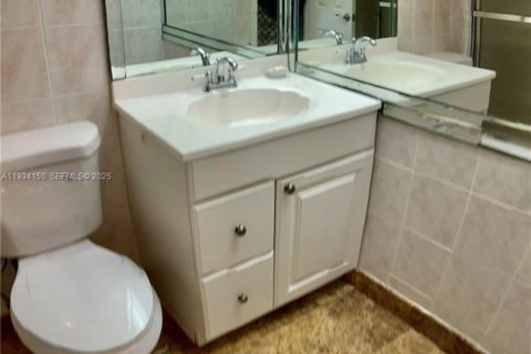 Снять в аренду кондоминиум в Санни-Айлс-Бич, Флорида 2 спальни, 141.68м2, № 1992425 - фото 27