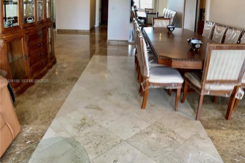 Снять в аренду кондоминиум в Санни-Айлс-Бич, Флорида 2 спальни, 141.68м2, № 1992425 - фото 25