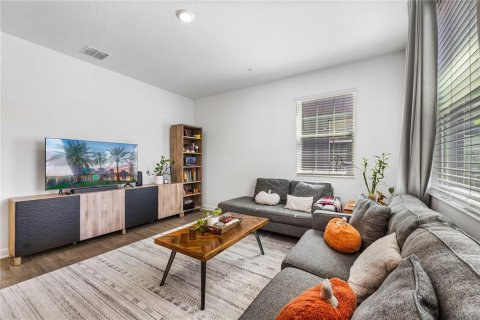 Touwnhouse à vendre à Orlando, Floride: 3 chambres, 159.51 m2 № 2403096 - photo 5