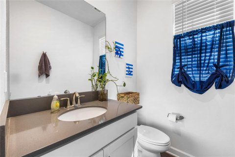 Touwnhouse à vendre à Orlando, Floride: 3 chambres, 159.51 m2 № 2403096 - photo 17