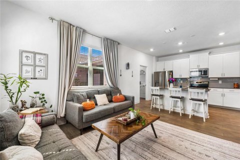 Touwnhouse à vendre à Orlando, Floride: 3 chambres, 159.51 m2 № 2403096 - photo 6