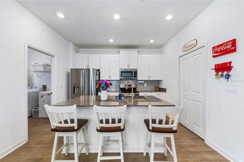 Touwnhouse à vendre à Orlando, Floride: 3 chambres, 159.51 m2 № 2403096 - photo 7