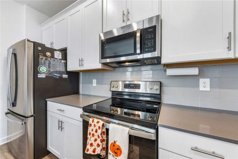 Touwnhouse à vendre à Orlando, Floride: 3 chambres, 159.51 m2 № 2403096 - photo 8