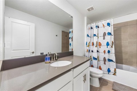 Touwnhouse à vendre à Orlando, Floride: 3 chambres, 159.51 m2 № 2403096 - photo 18