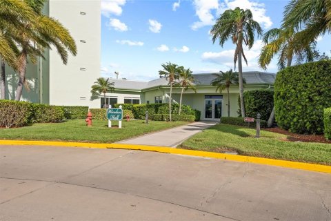 Condominio en venta en Saint Pete Beach, Florida, 2 dormitorios, 105.07 m2 № 2206244 - foto 22