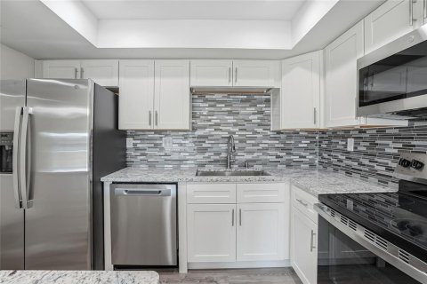 Condominio en venta en Saint Pete Beach, Florida, 2 dormitorios, 105.07 m2 № 2206244 - foto 4