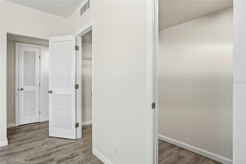 Condominio en venta en Saint Pete Beach, Florida, 2 dormitorios, 105.07 m2 № 2206244 - foto 13