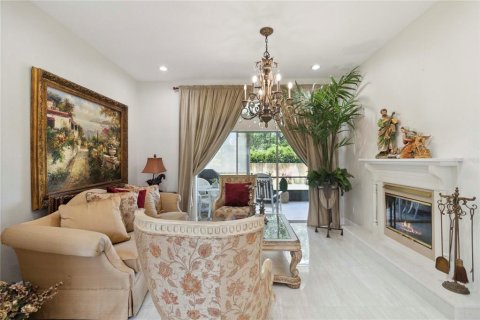 House in Orlando, Florida 4 bedrooms, 227.33 sq.m. № 1741179 - photo 7