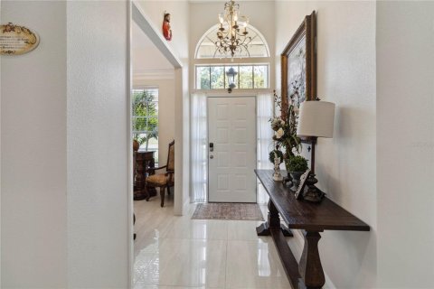House in Orlando, Florida 4 bedrooms, 227.33 sq.m. № 1741179 - photo 4