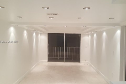 Copropriété à vendre à North Miami, Floride: 1 chambre, 62.52 m2 № 1834235 - photo 1