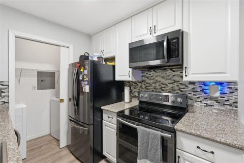 Copropriété à vendre à Saint Petersburg, Floride: 2 chambres, 95.5 m2 № 2101398 - photo 9