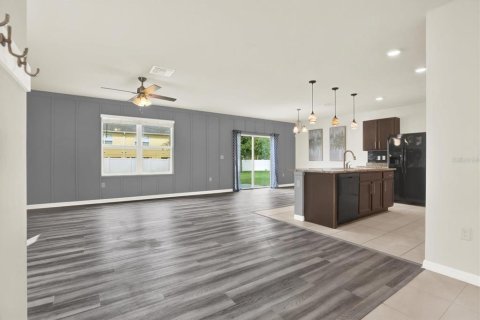 House in Valrico, Florida 4 bedrooms, 187.85 sq.m. № 1903454 - photo 4