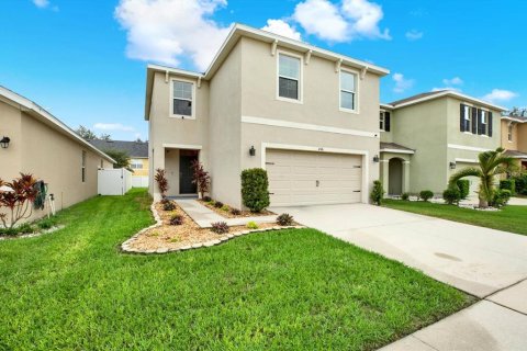 House in Valrico, Florida 4 bedrooms, 187.85 sq.m. № 1903454 - photo 2