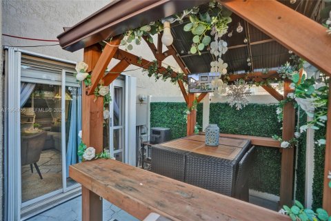 Casa en venta en Miramar, Florida, 2 dormitorios, 107.12 m2 № 2009264 - foto 24