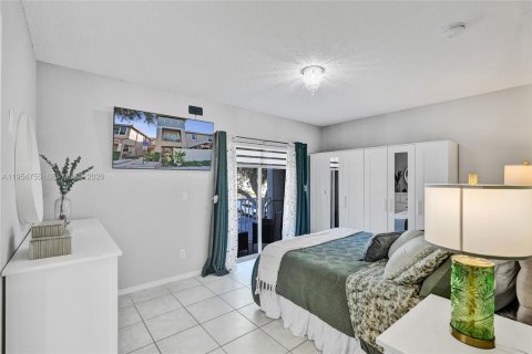 Casa en venta en Miramar, Florida, 2 dormitorios, 107.12 m2 № 2009264 - foto 3