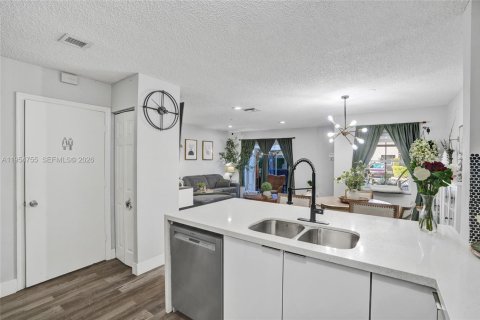 Casa en venta en Miramar, Florida, 2 dormitorios, 107.12 m2 № 2009264 - foto 5