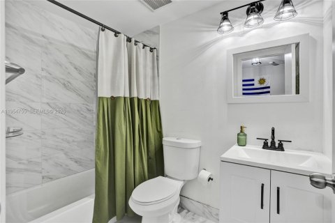 Casa en venta en Miramar, Florida, 2 dormitorios, 107.12 m2 № 2009264 - foto 19