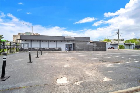 Купить коммерческую недвижимость в Майами, Флорида № 1985184 - фото 21