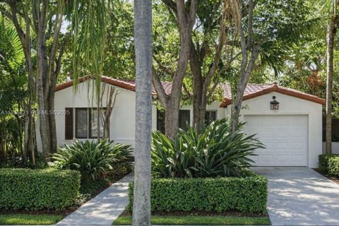 Дом в Майами, Флорида 2 спальни, 115.2м2 № 1996412